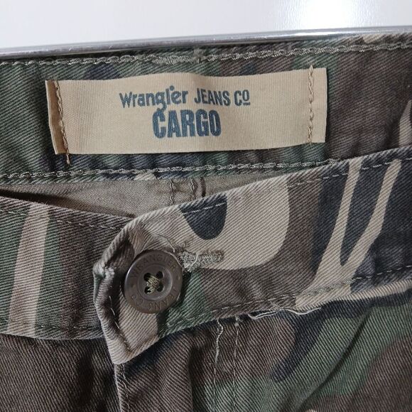 Wrangler Camo Cargo Pants - Picture 7 of 9
